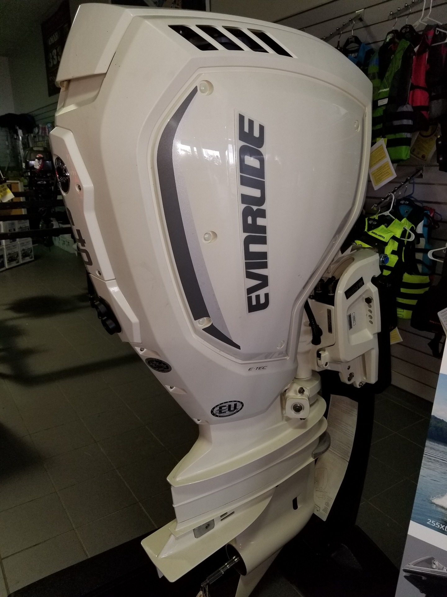 Evinrude E-TEC G2 140 HP (K140WXF) in Lafayette, Louisiana - Photo 2