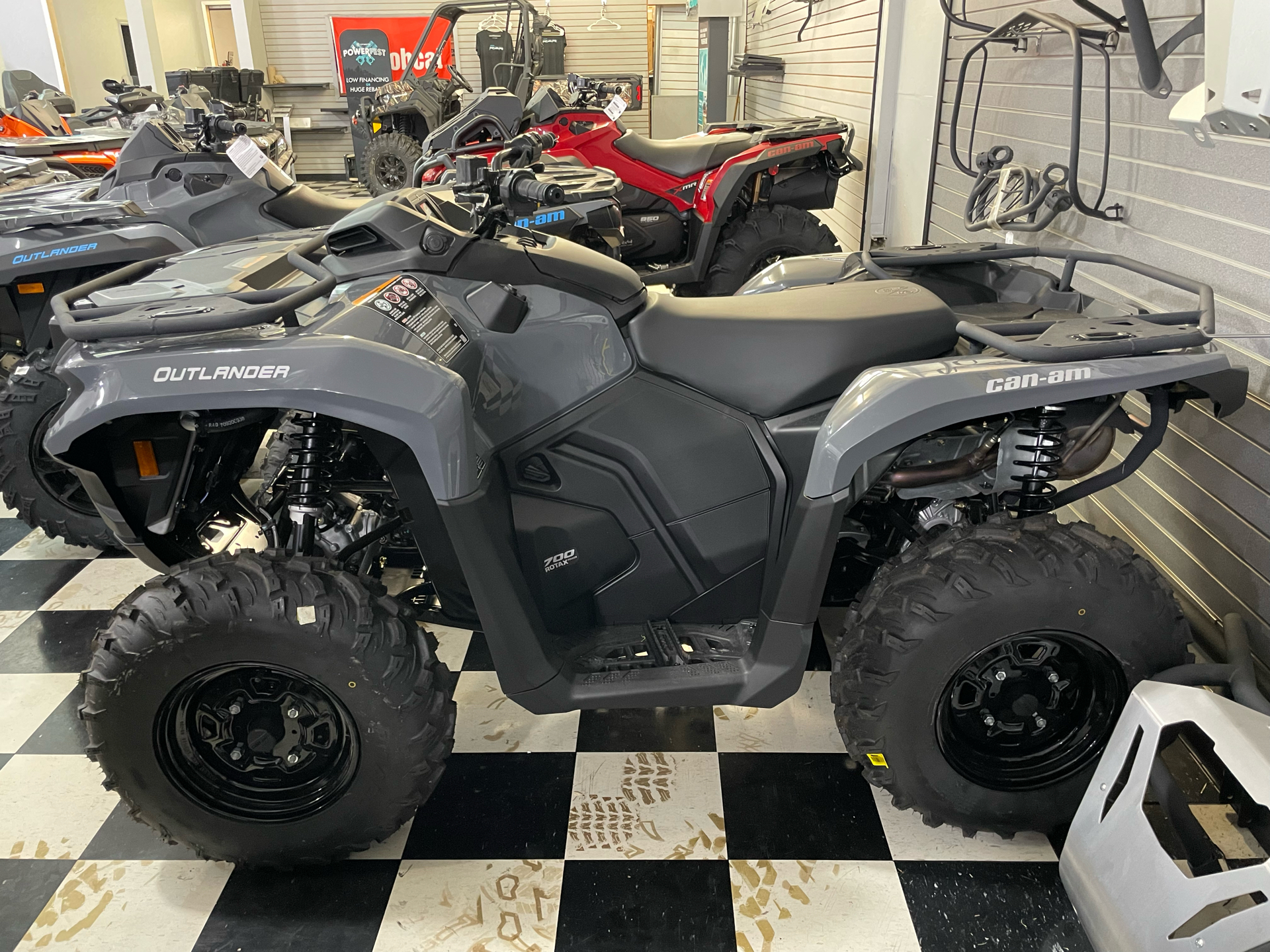 2024 Can-Am Outlander DPS 700 in Lafayette, Louisiana - Photo 1
