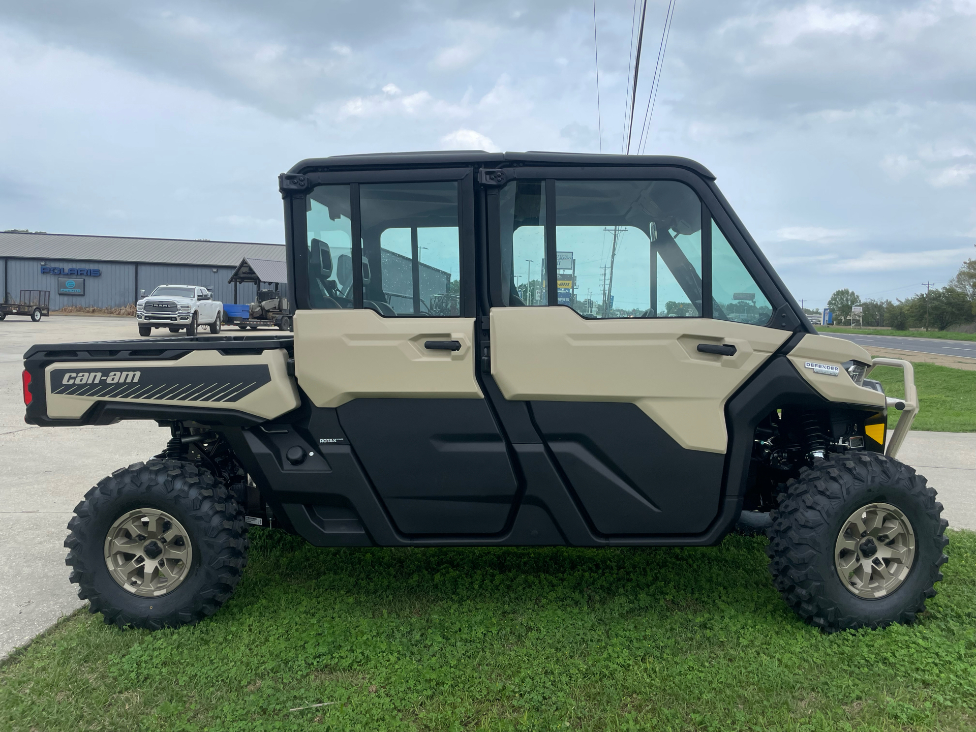 2024 Can-Am Defender MAX Limited HD10 in Lafayette, Louisiana - Photo 3