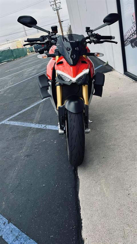 2022 Ducati Streetfighter V4 S in Orange, California - Photo 3