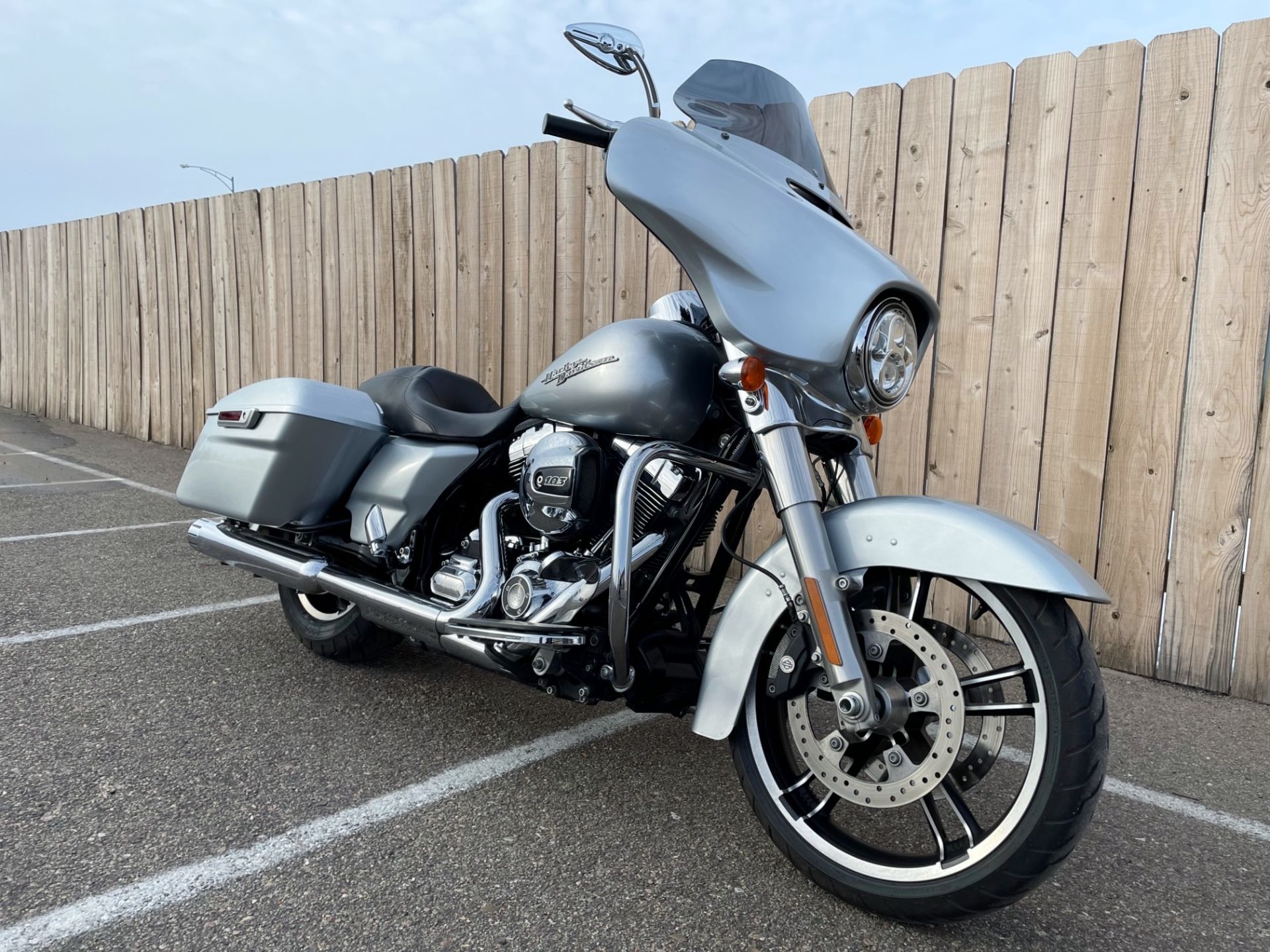 2014 Harley-Davidson Street Glide® in Dodge City, Kansas - Photo 2