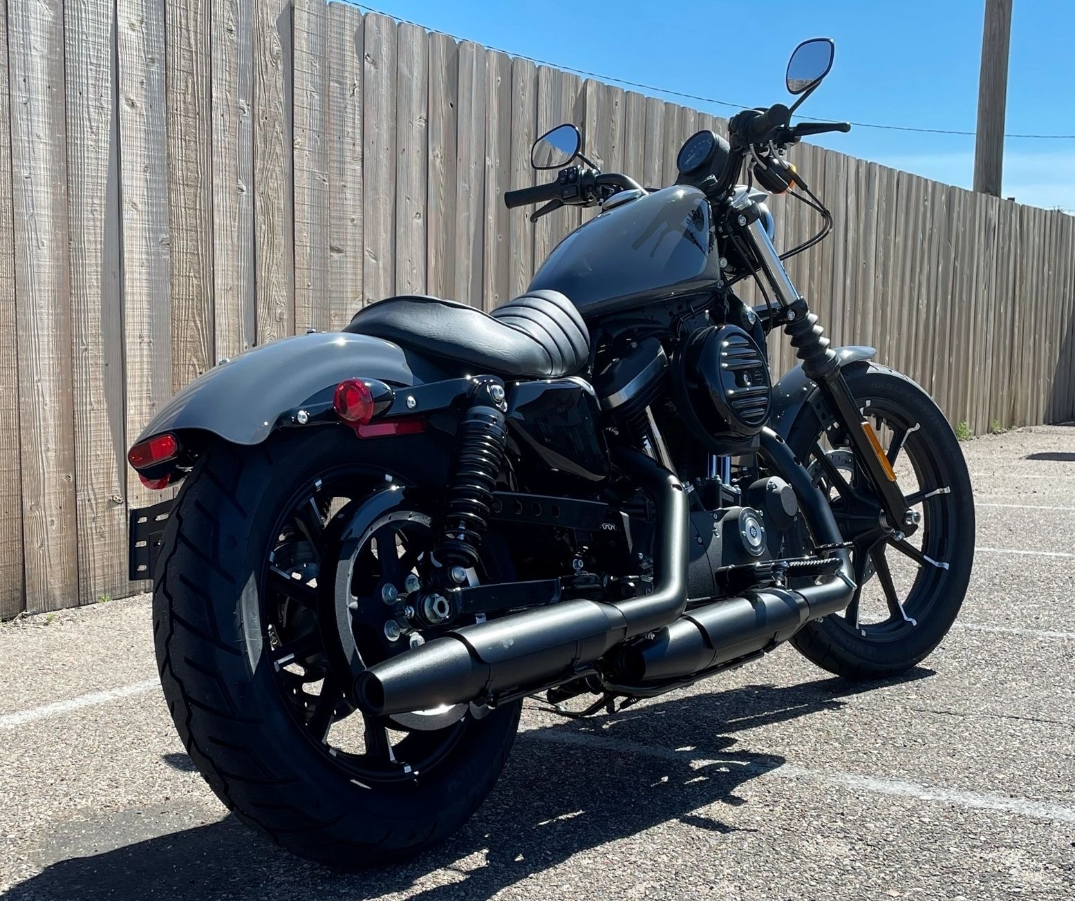 2022 Harley-Davidson Iron 883™ in Dodge City, Kansas - Photo 3