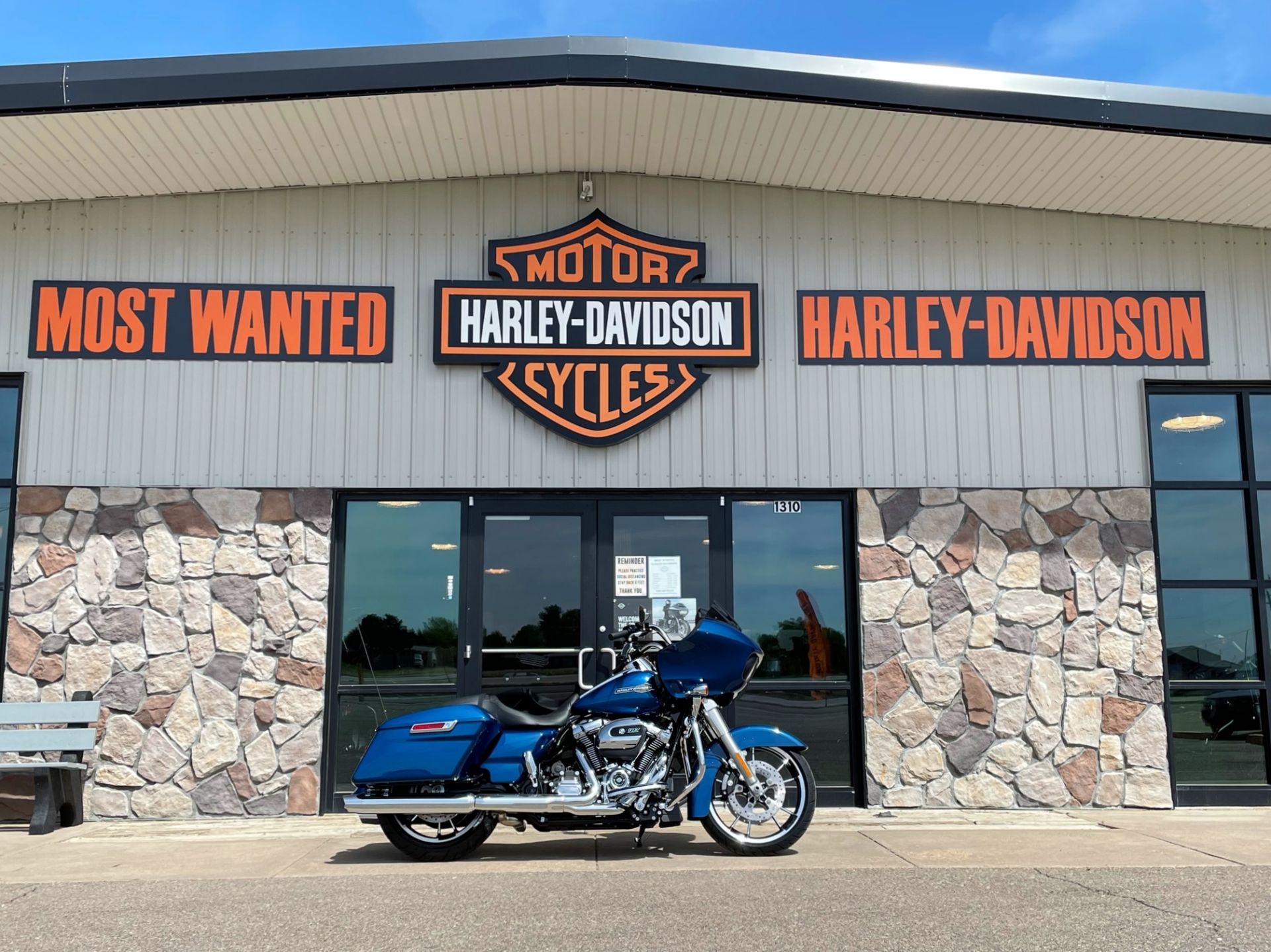 2022 Harley-Davidson Road Glide® in Dodge City, Kansas - Photo 10