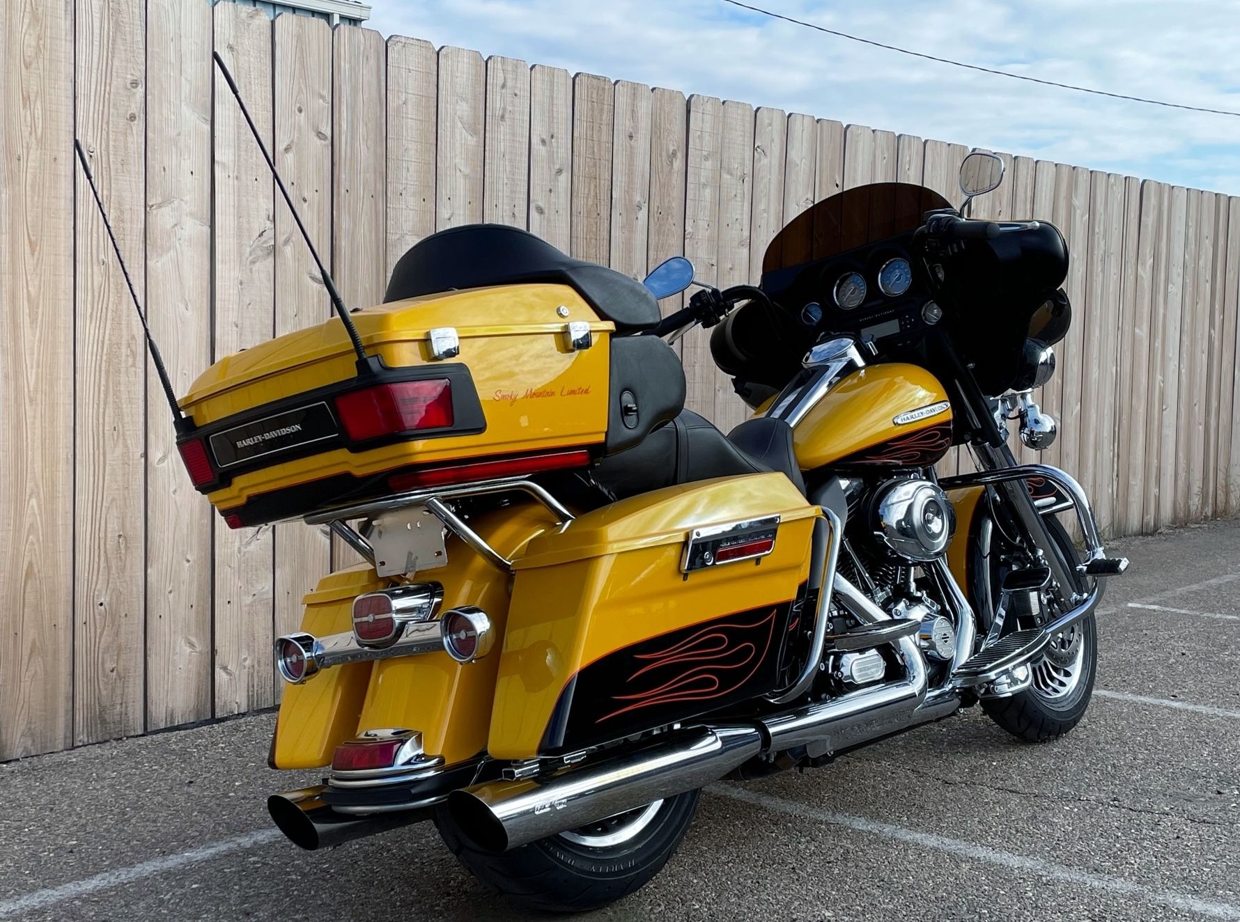 2013 Harley-Davidson Electra Glide® Ultra Limited in Dodge City, Kansas - Photo 3