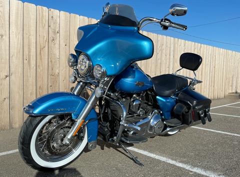 2011 Harley-Davidson Road King® Classic in Dodge City, Kansas - Photo 6