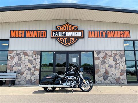2022 Harley-Davidson Street Glide® in Dodge City, Kansas - Photo 10
