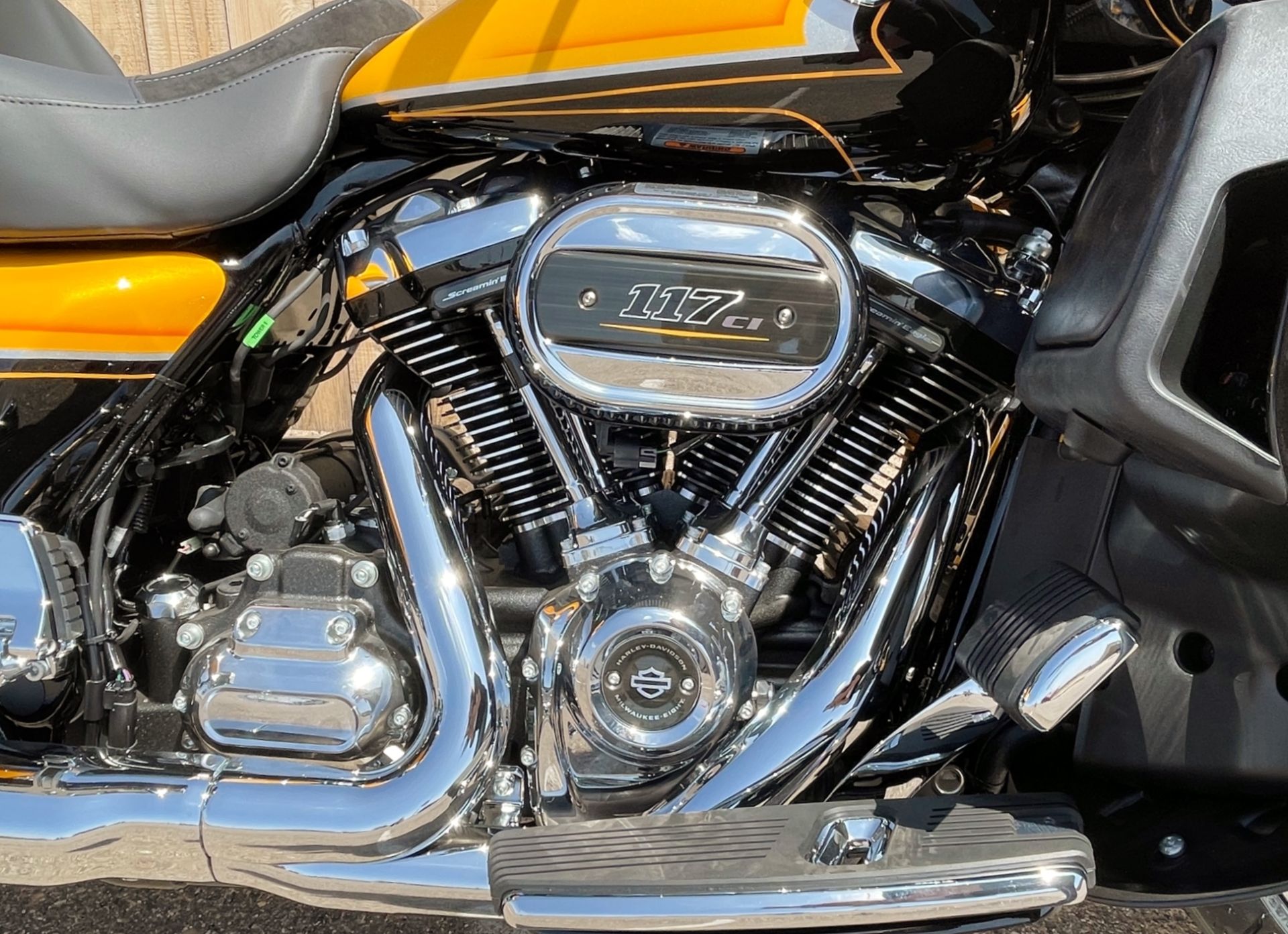 2022 Harley-Davidson CVO™ Road Glide® Limited in Dodge City, Kansas - Photo 2
