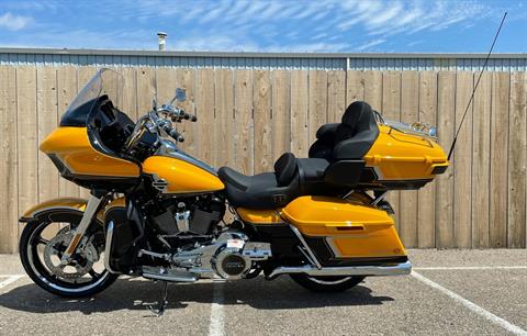 2022 Harley-Davidson CVO™ Road Glide® Limited in Dodge City, Kansas - Photo 6