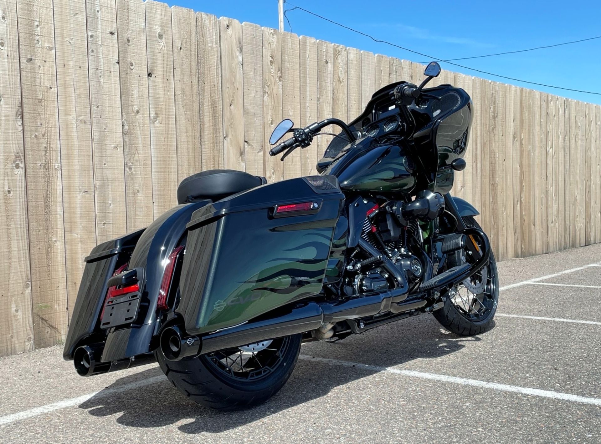 2022 Harley-Davidson CVO™ Road Glide® in Dodge City, Kansas - Photo 4