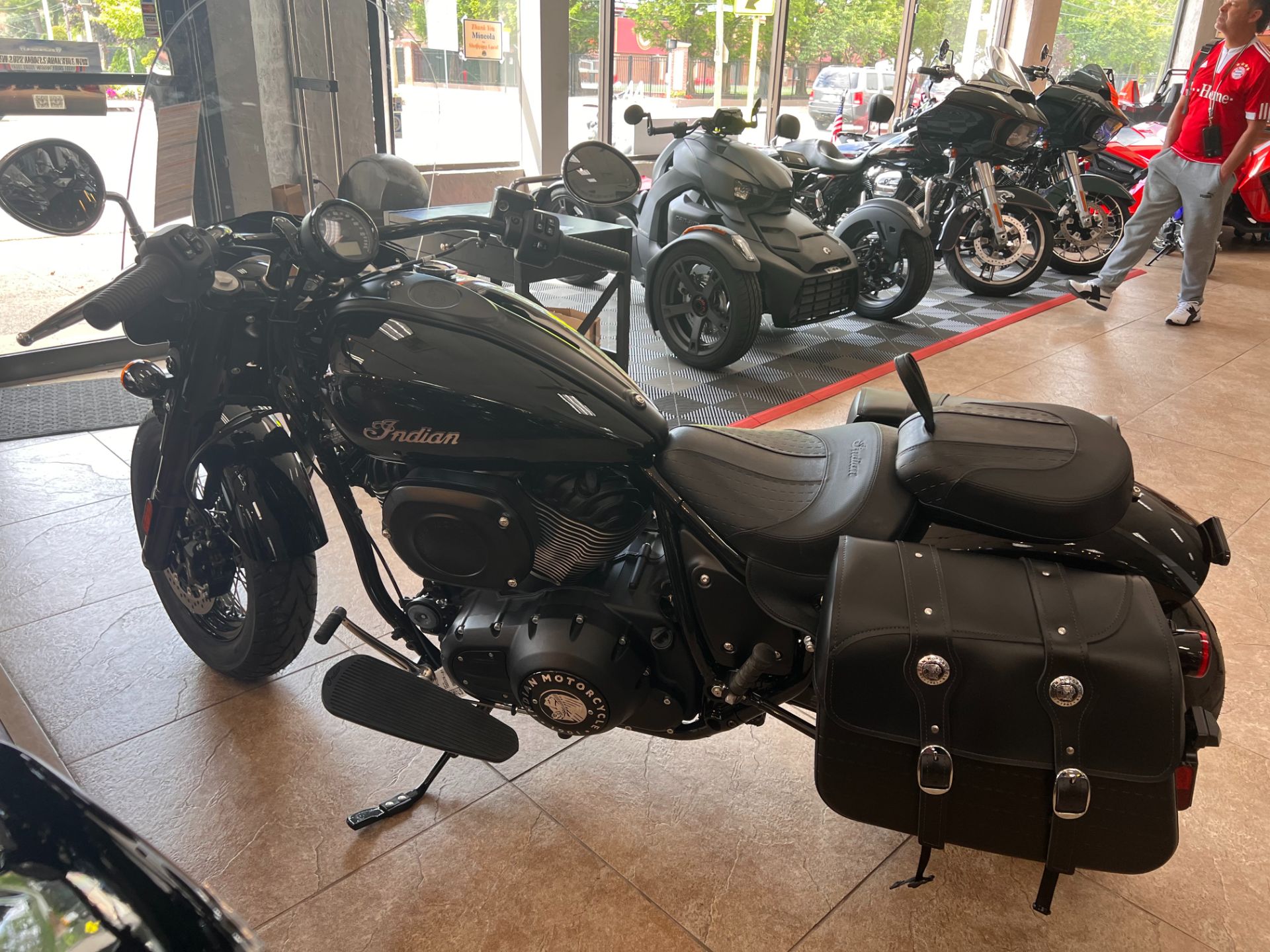2022 Indian Motorcycle Super Chief ABS in Mineola, New York - Photo 2