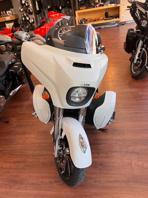 2020 Indian Motorcycle Roadmaster® Dark Horse® in Mineola, New York - Photo 4