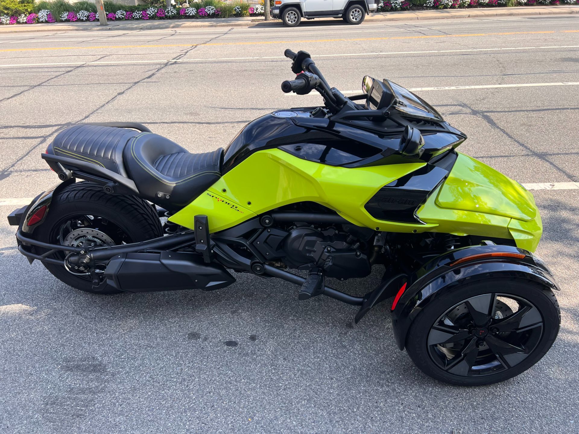 2022 Can-Am Spyder F3-S Special Series in Mineola, New York - Photo 2