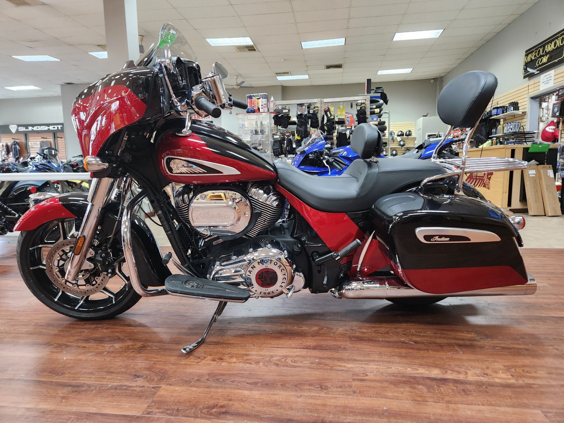 2020 Indian Motorcycle Chieftain® Elite in Mineola, New York - Photo 2