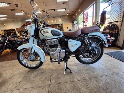 2023 Royal Enfield Classic 350 in Mineola, New York - Photo 2