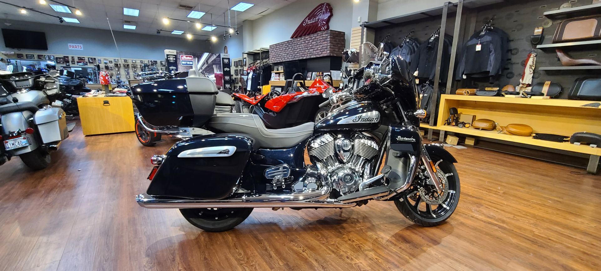 2022 Indian Roadmaster® Limited in Mineola, New York - Photo 1