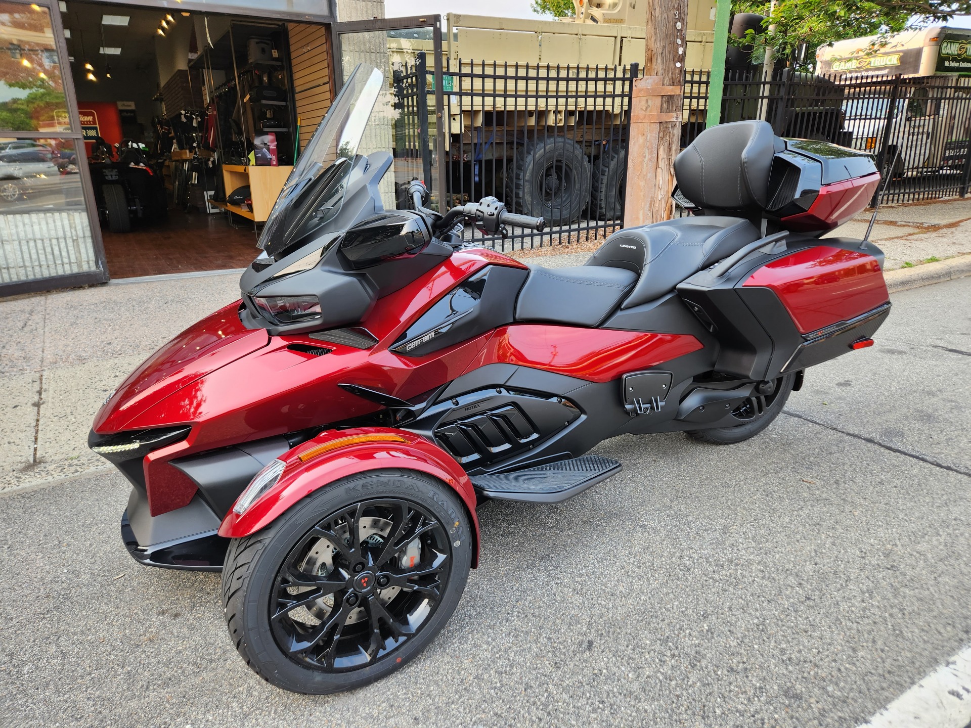 2023 Can-Am Spyder RT Limited in Mineola, New York - Photo 1