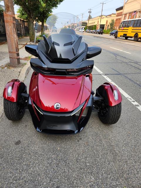 2023 Can-Am Spyder RT Limited in Mineola, New York - Photo 2