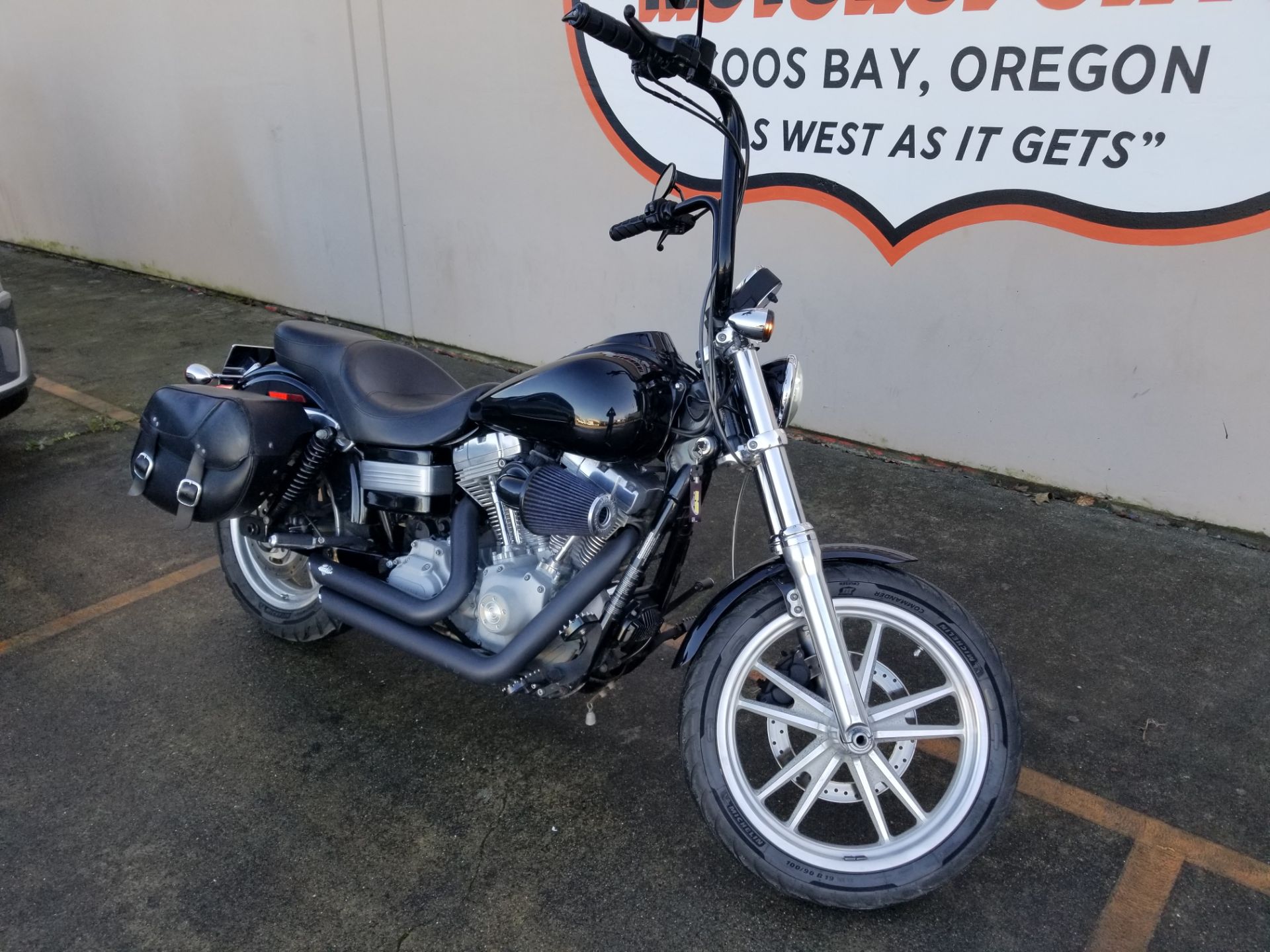 2010 Harley-Davidson Dyna® Super Glide® in Coos Bay, Oregon - Photo 2