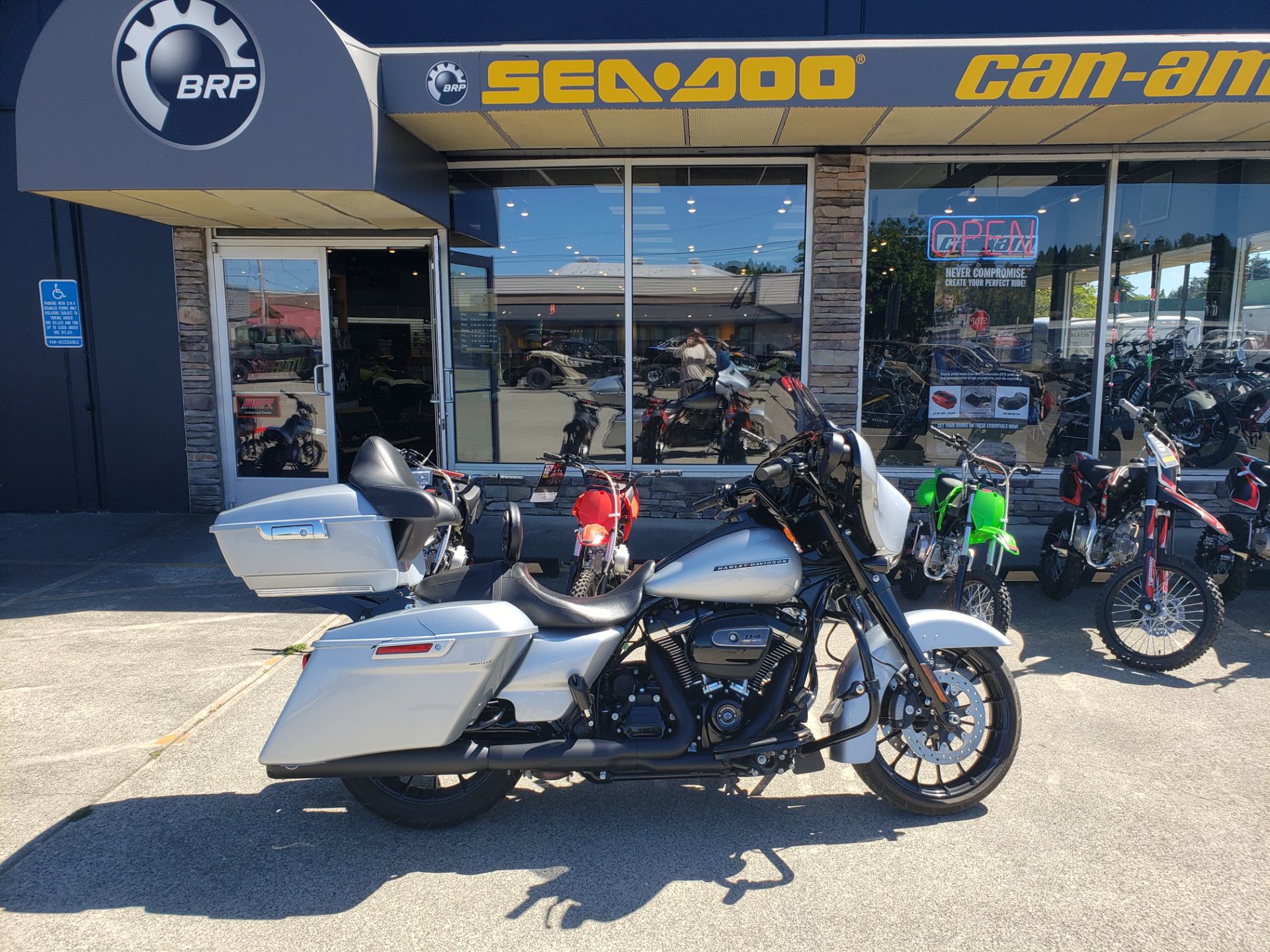 2019 Harley-Davidson Street Glide® Special in Coos Bay, Oregon - Photo 1