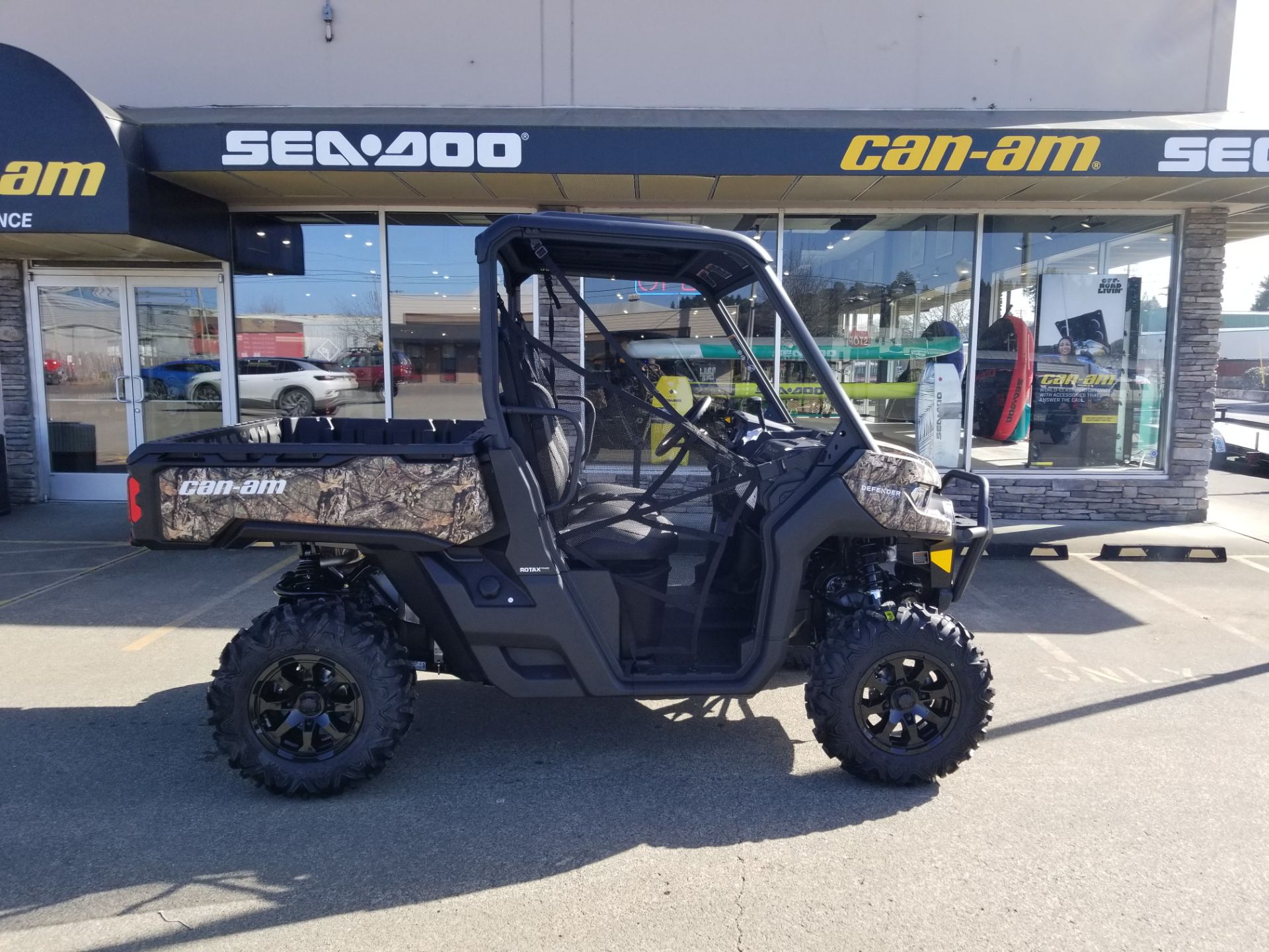 2022 Can-Am Defender XT HD10 in Coos Bay, Oregon - Photo 1