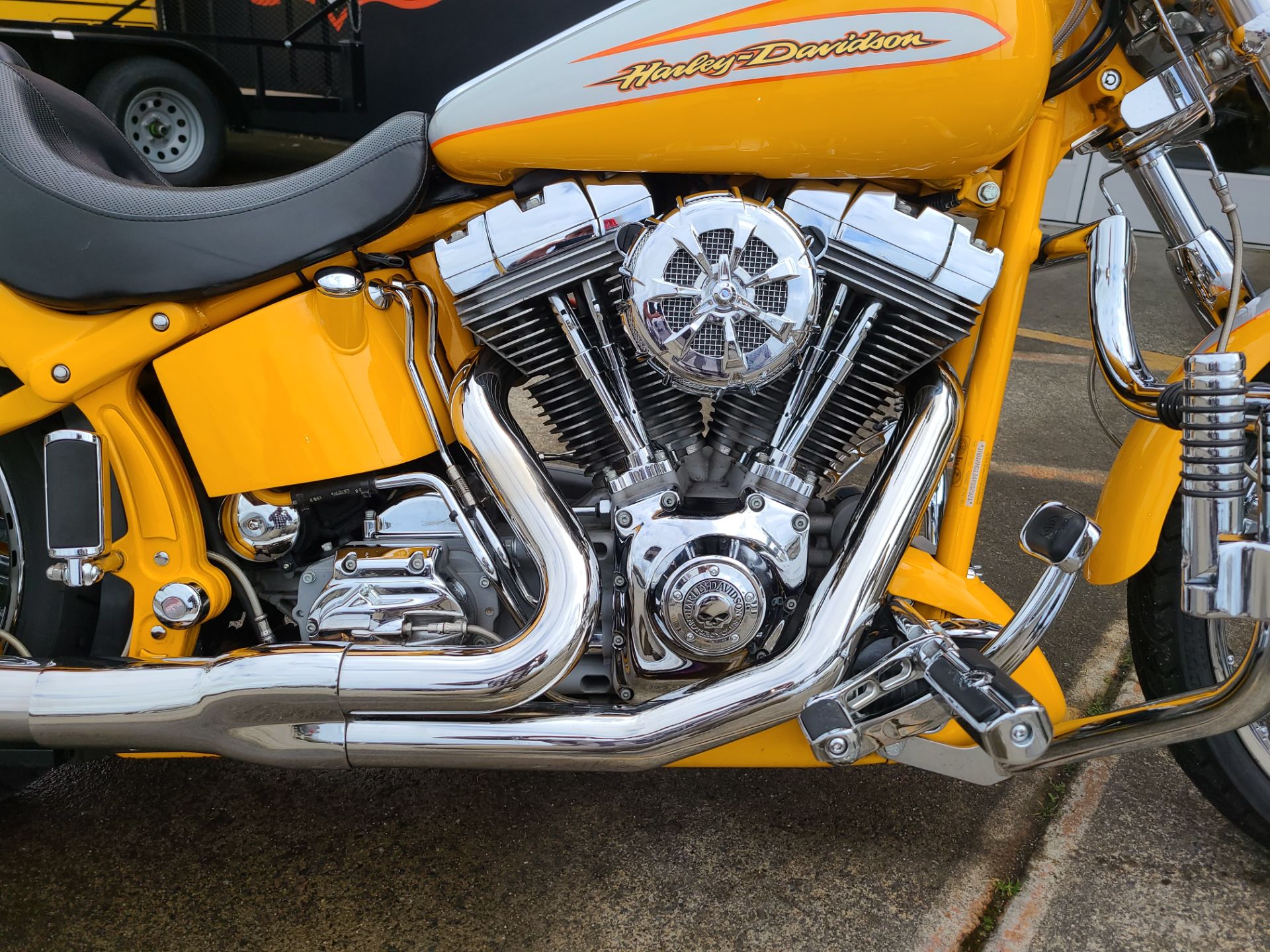 2004 Harley-Davidson FXSTDSE²  Screamin' Eagle® Softail® Deuce™ in Coos Bay, Oregon - Photo 3