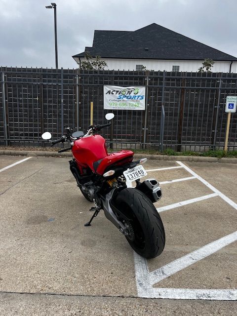 2021 Ducati Monster in College Station, Texas - Photo 5