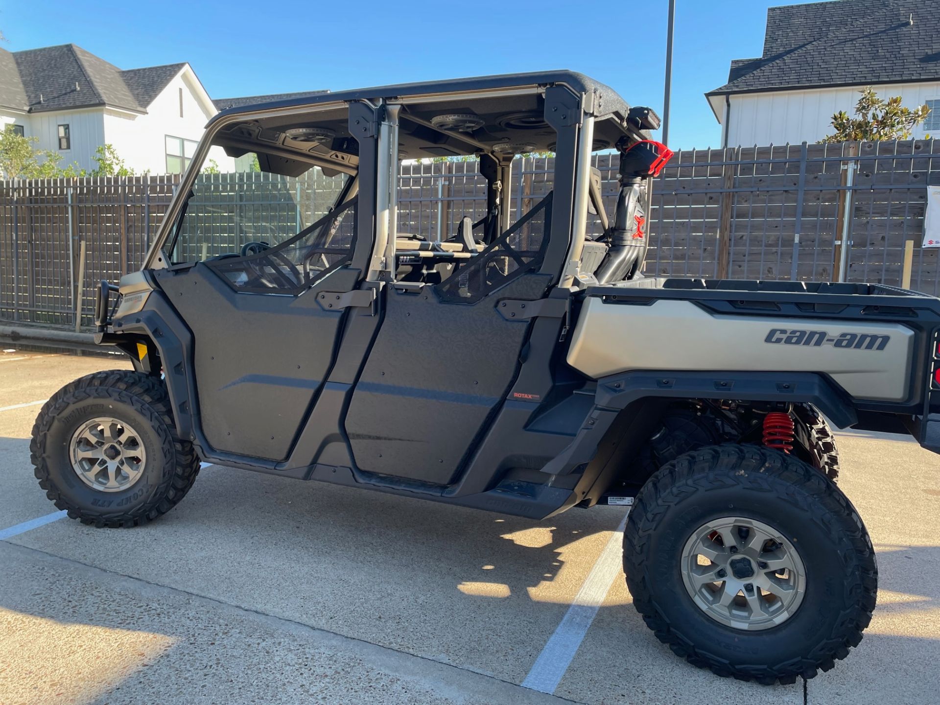 2022 Can-Am Defender MAX X MR HD10 in College Station, Texas - Photo 10