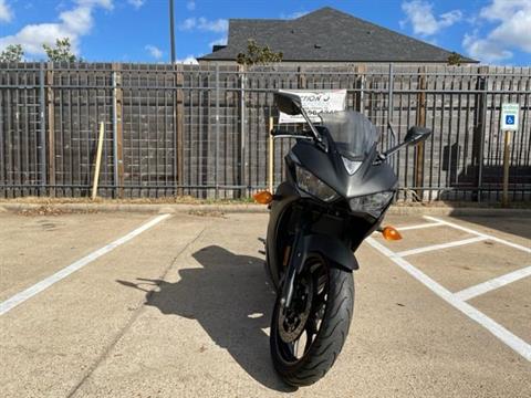 2017 Yamaha YZF-R3 in College Station, Texas - Photo 1