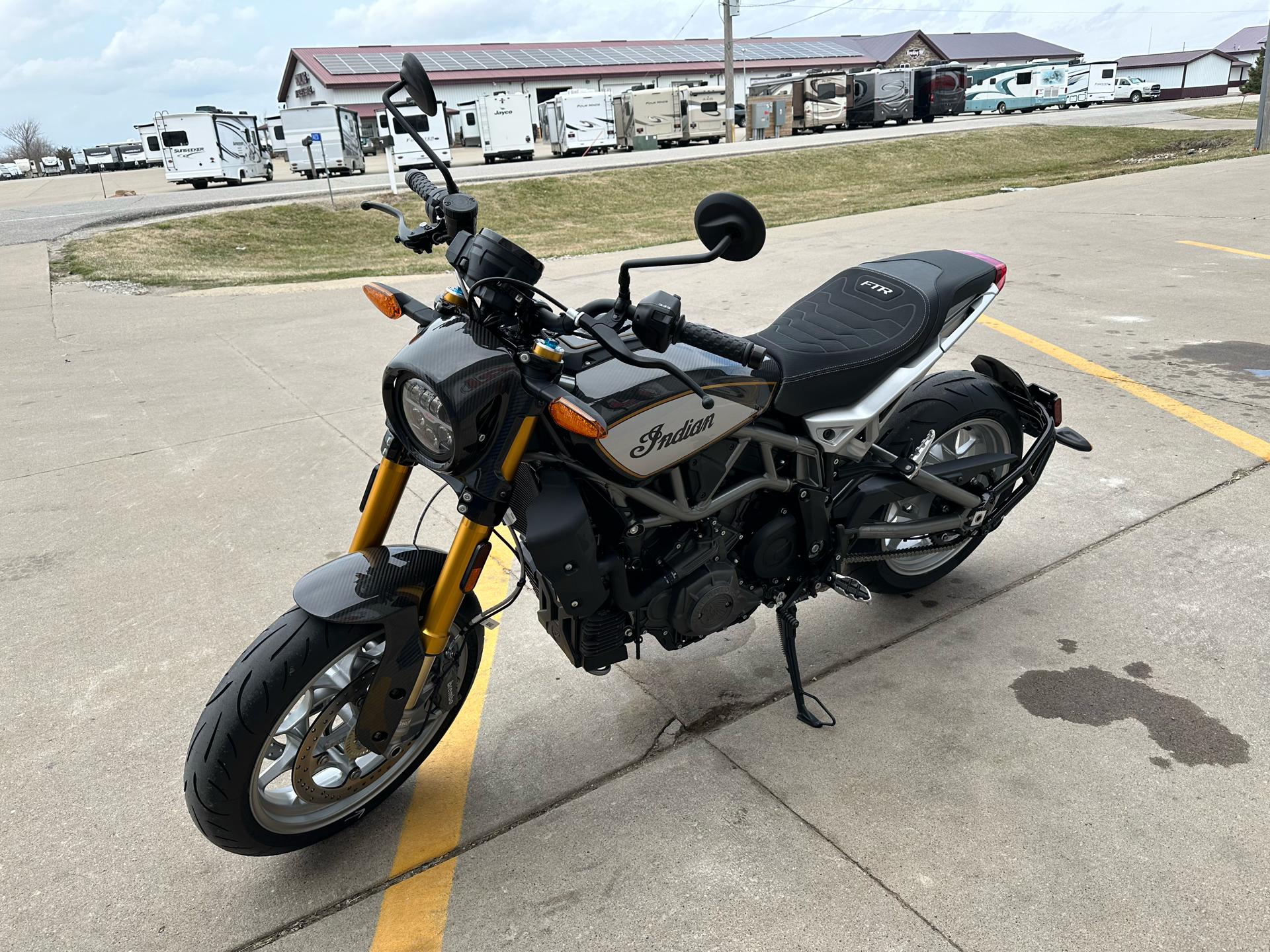 2023 Indian Motorcycle FTR R Carbon in Ottumwa, Iowa - Photo 8