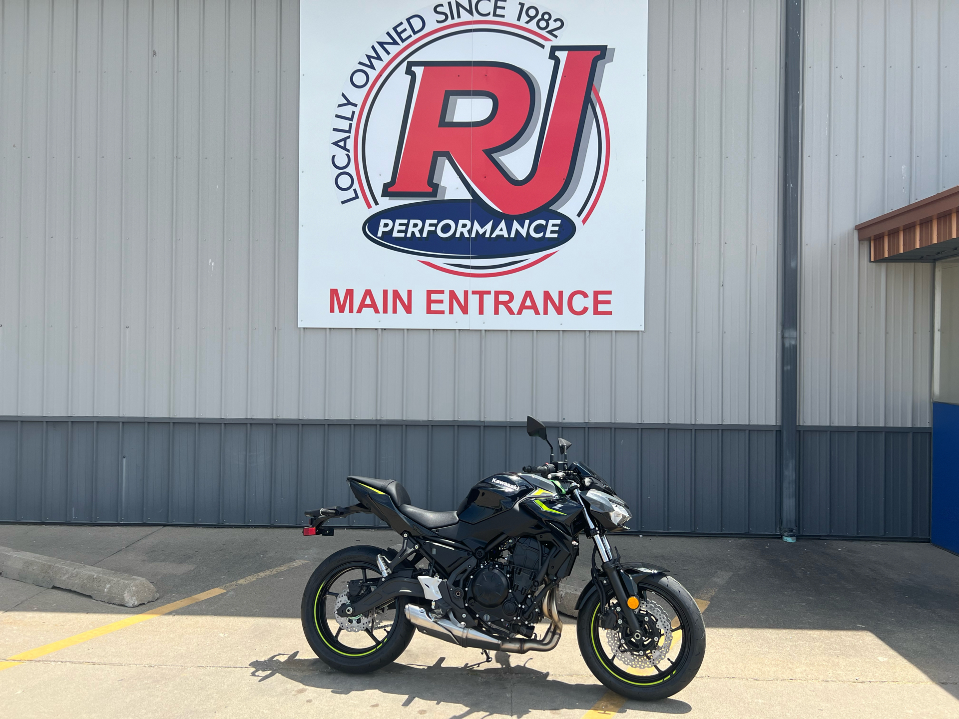 2024 Kawasaki Z650 in Ottumwa, Iowa - Photo 1