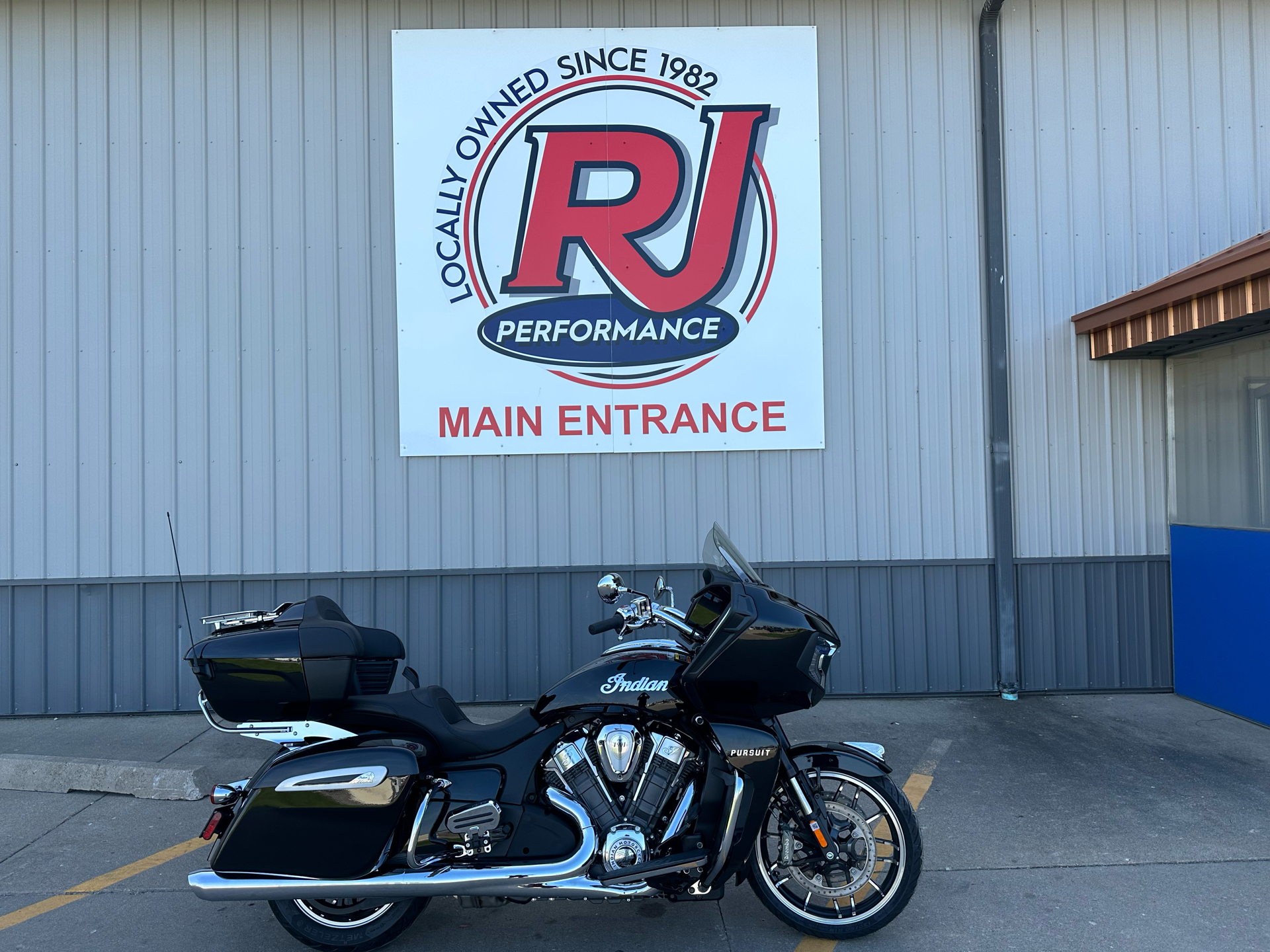 2023 Indian Motorcycle Pursuit® Limited in Ottumwa, Iowa - Photo 1