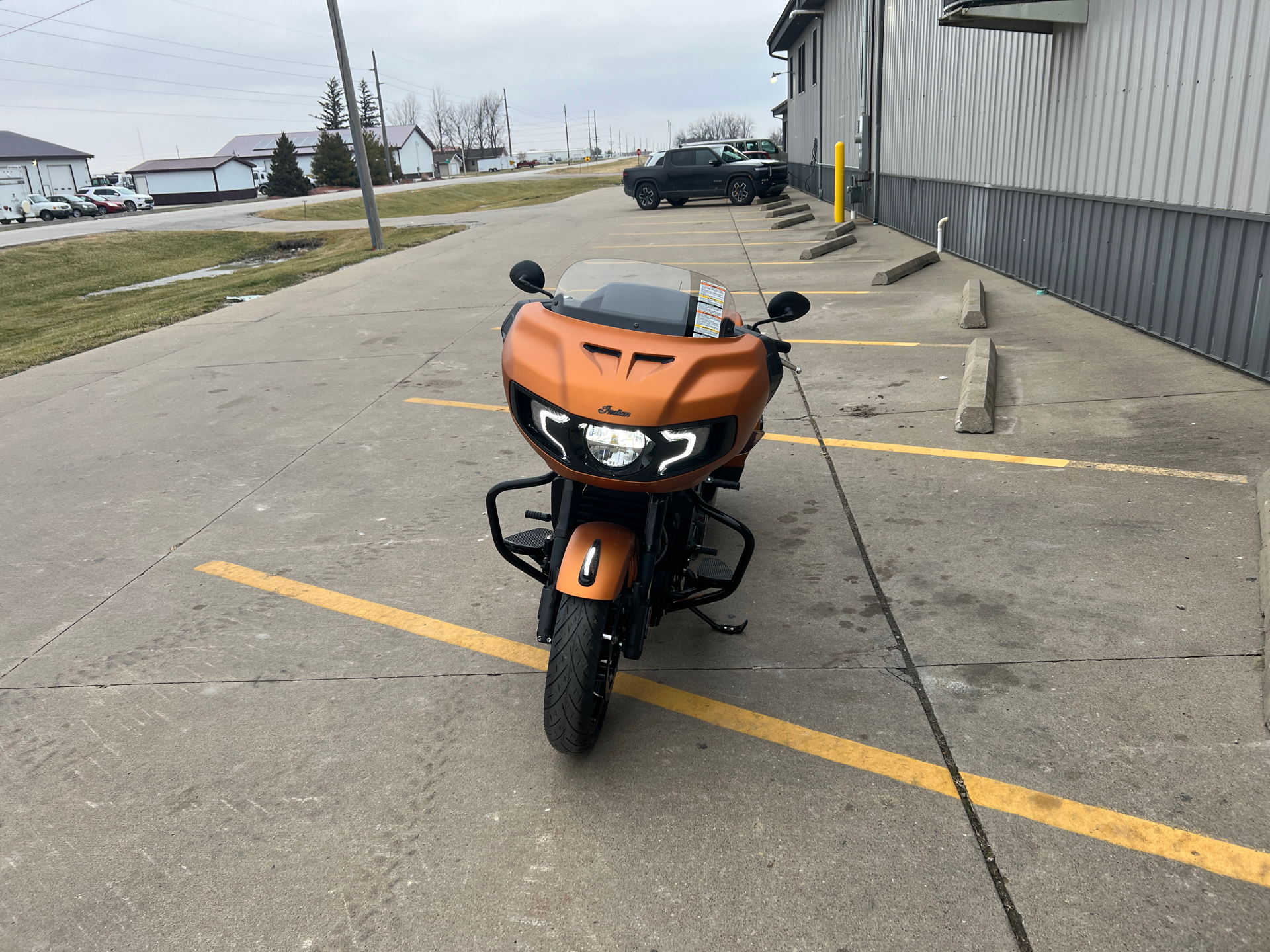2022 Indian Motorcycle Challenger® Dark Horse® Icon in Ottumwa, Iowa - Photo 3