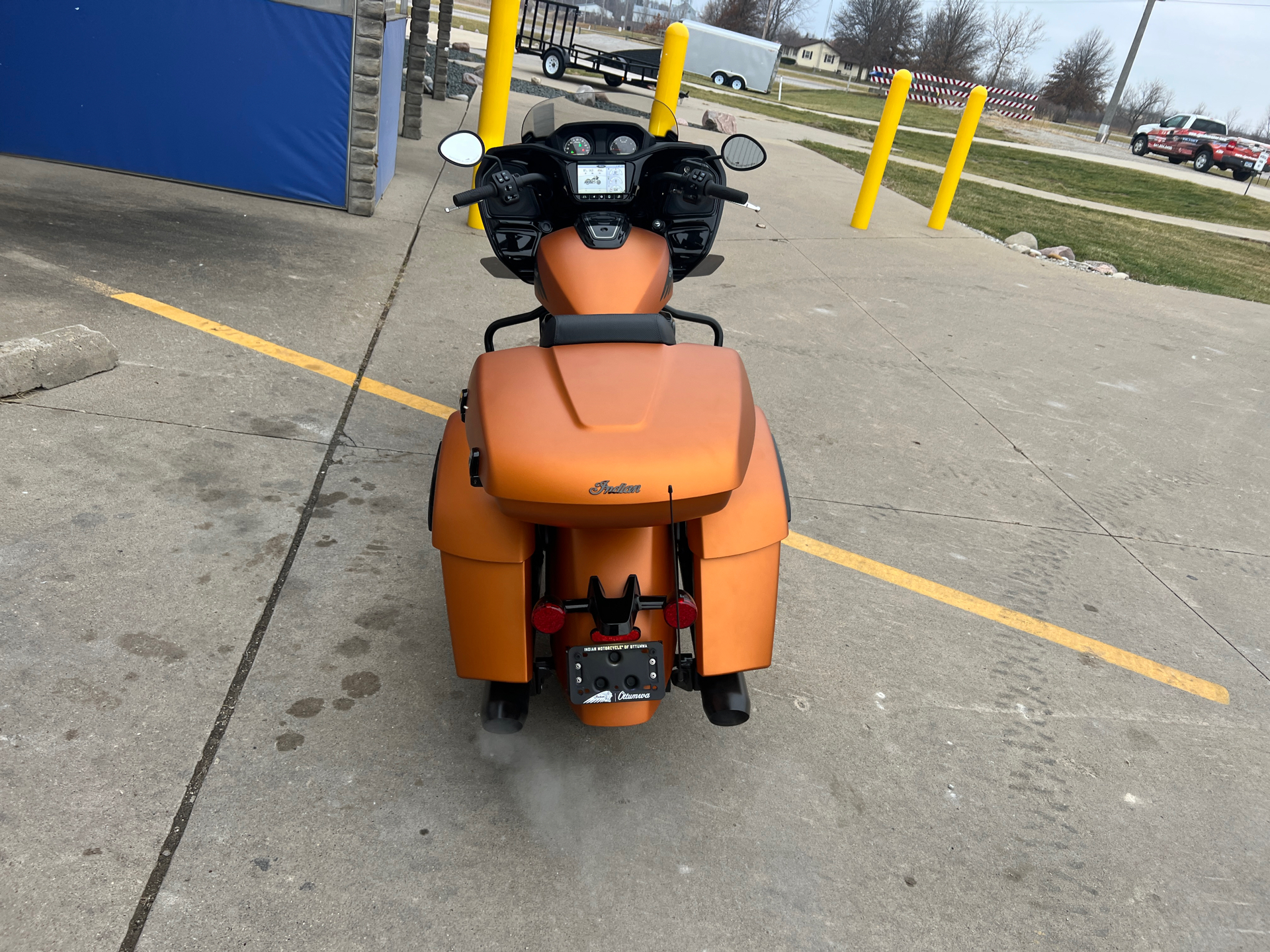 2022 Indian Motorcycle Challenger® Dark Horse® Icon in Ottumwa, Iowa - Photo 6