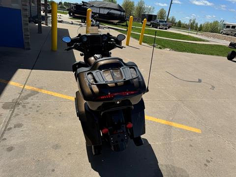 2023 Indian Motorcycle Roadmaster® Dark Horse® in Ottumwa, Iowa - Photo 5