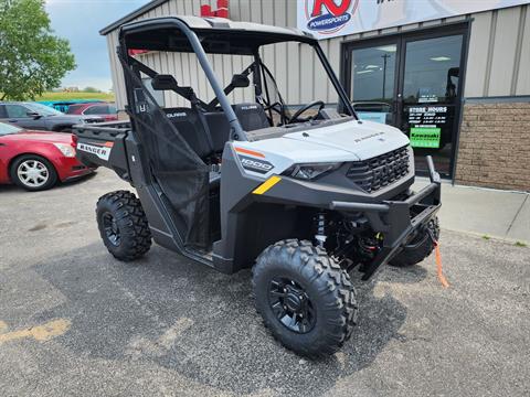 2025 Polaris Ranger 1000 Premium in Fort Dodge, Iowa - Photo 2