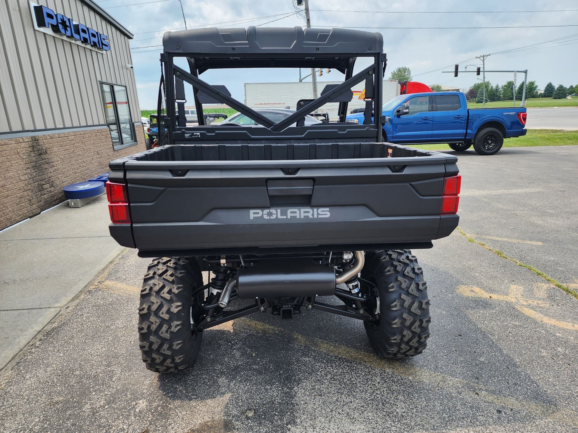 2025 Polaris Ranger 1000 Premium in Fort Dodge, Iowa - Photo 8