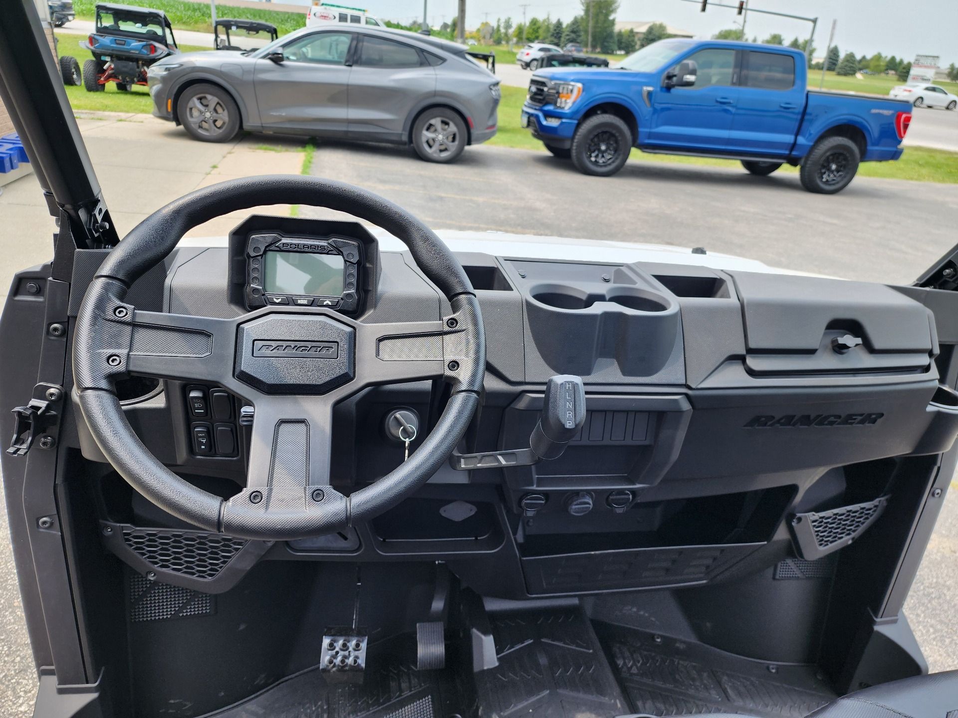 2025 Polaris Ranger 1000 Premium in Fort Dodge, Iowa - Photo 10