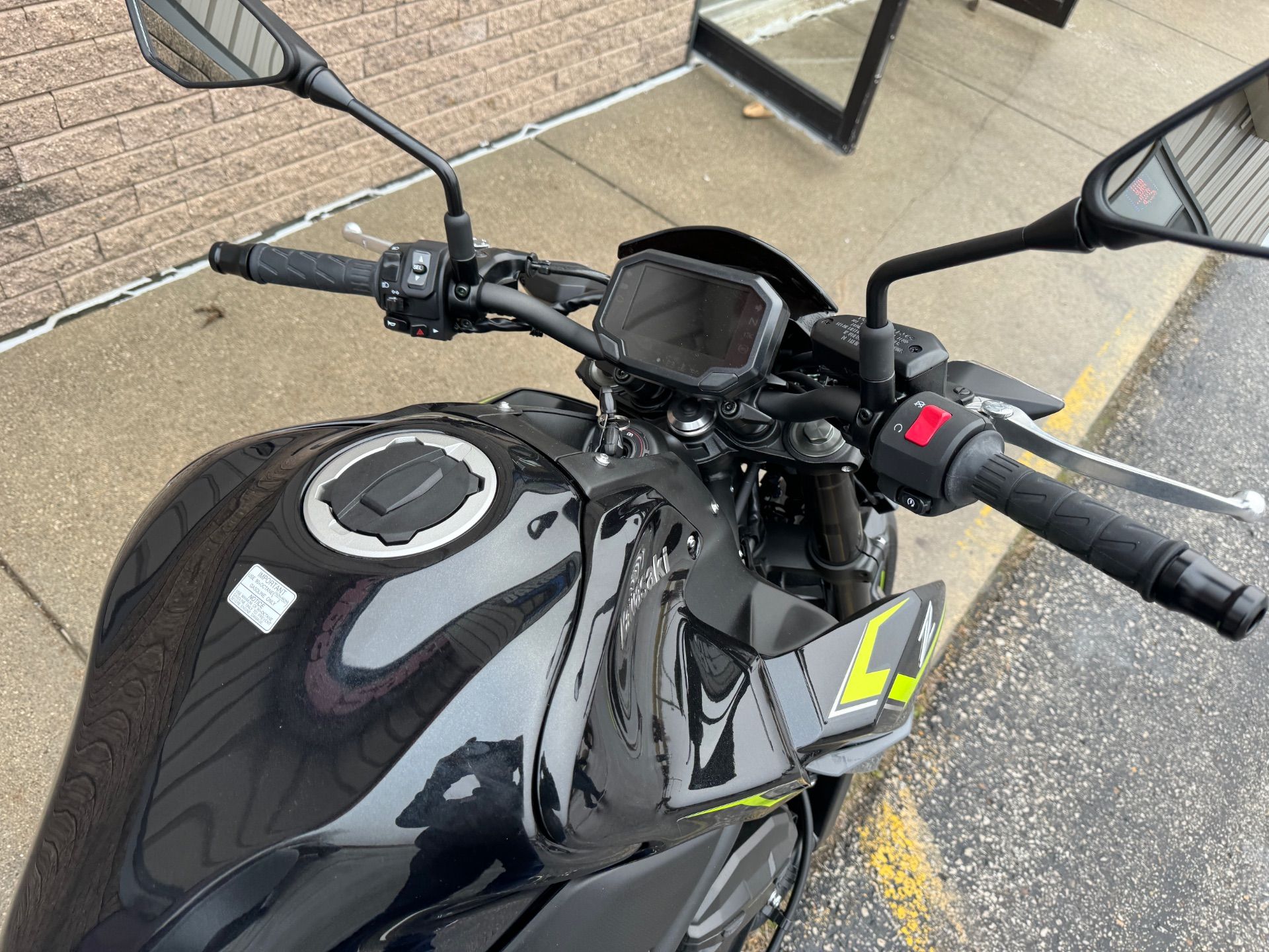 2024 Kawasaki Z900 ABS in Fort Dodge, Iowa - Photo 9