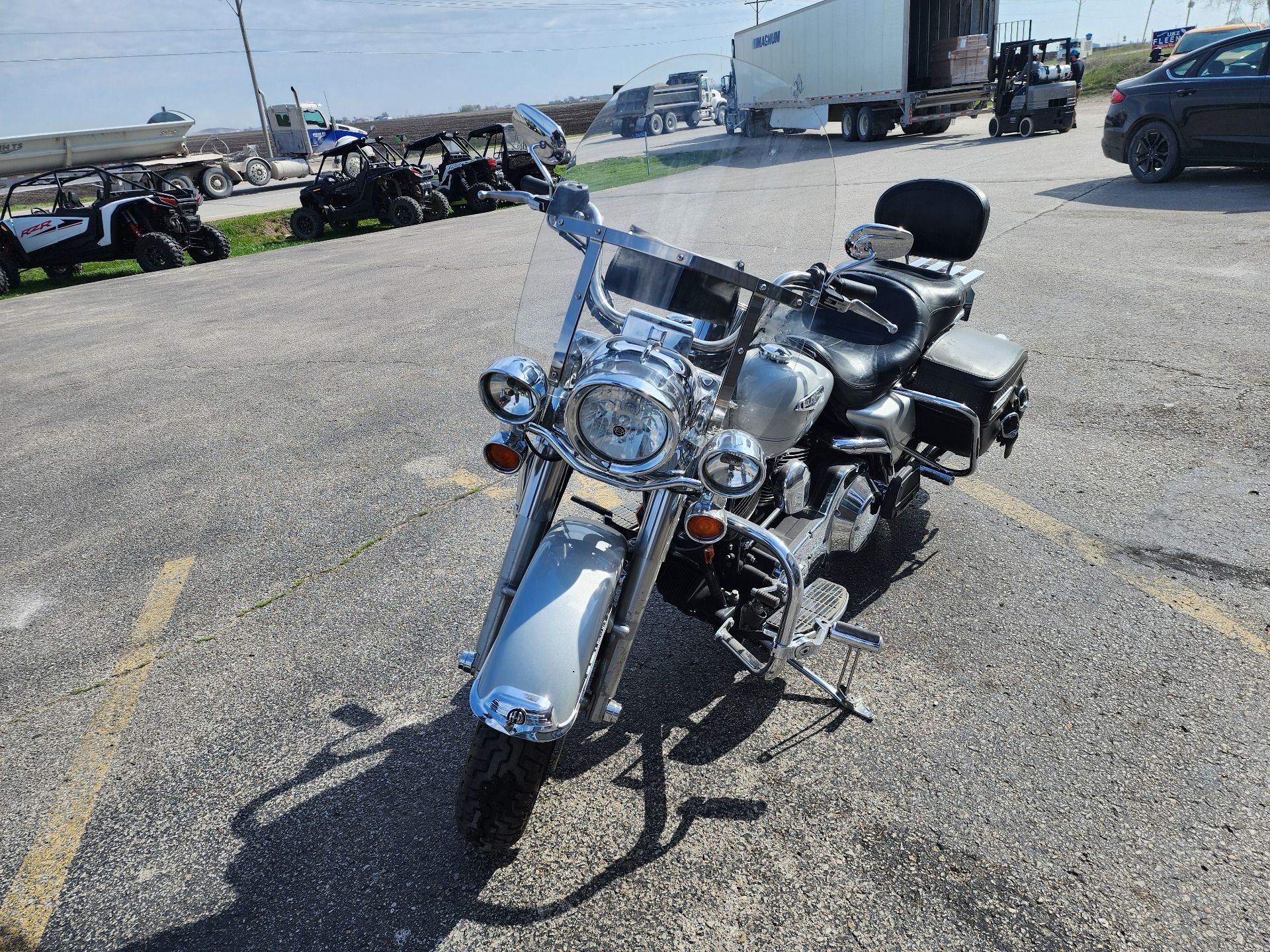 2005 Harley-Davidson FLHRCI Road King® Classic in Fort Dodge, Iowa - Photo 4