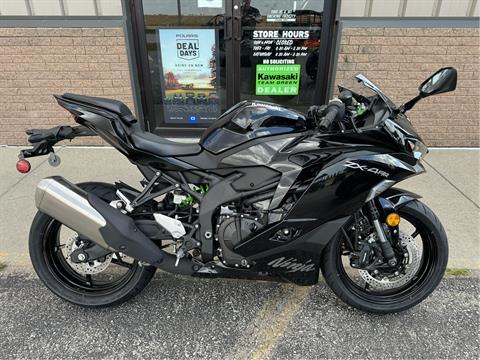 2024 Kawasaki Ninja ZX-4RR ABS in Fort Dodge, Iowa - Photo 2