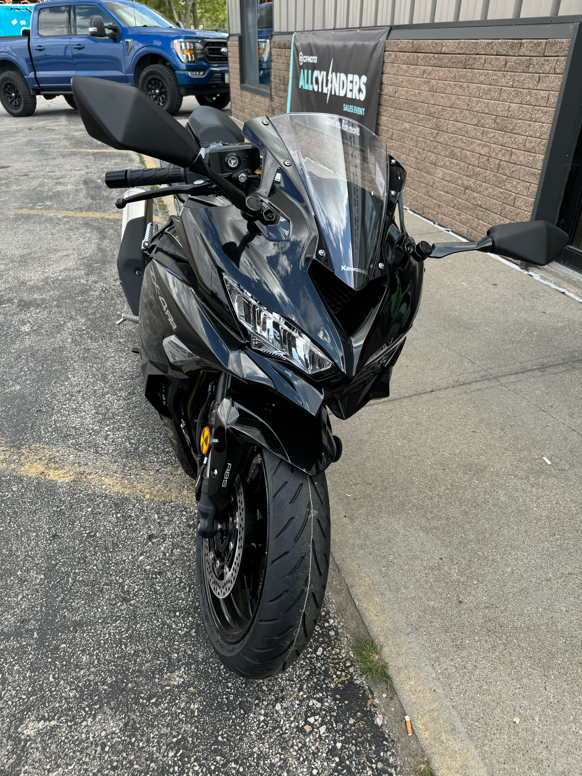 2024 Kawasaki Ninja ZX-4RR ABS in Fort Dodge, Iowa - Photo 4