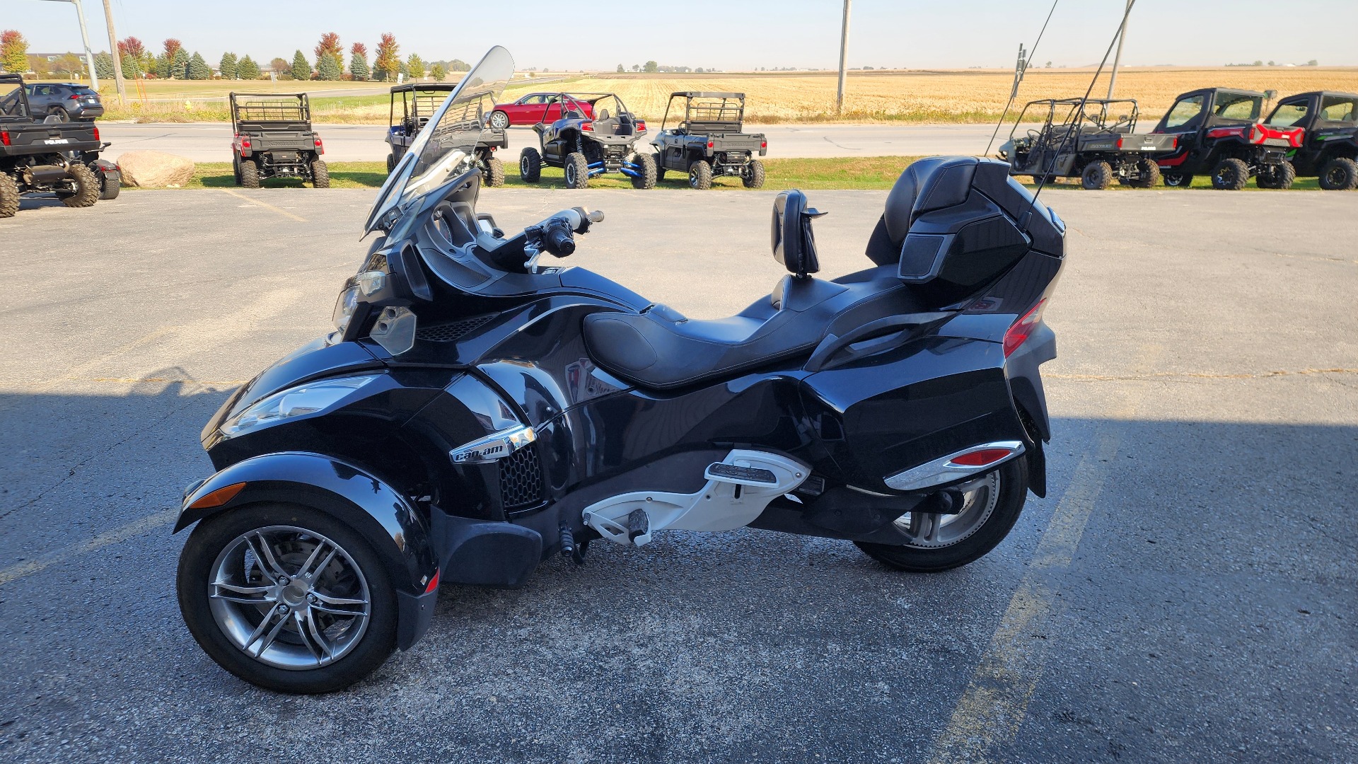 2010 Can-Am Spyder® RT-S SM5 Premiere Edition in Fort Dodge, Iowa - Photo 2