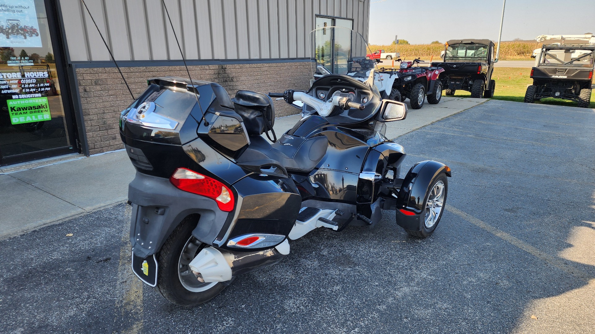 2010 Can-Am Spyder® RT-S SM5 Premiere Edition in Fort Dodge, Iowa - Photo 7