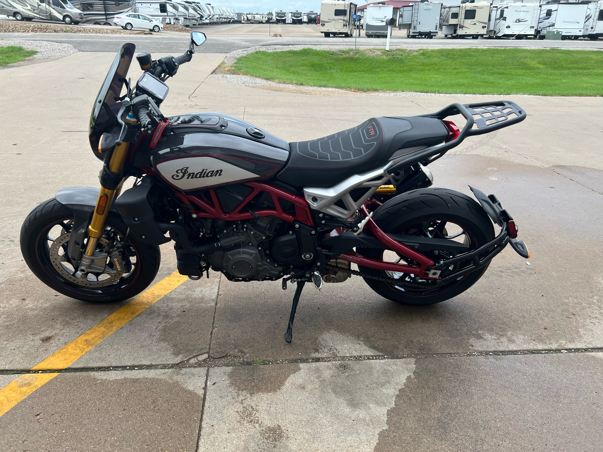 2022 Indian Motorcycle FTR R Carbon in Ottumwa, Iowa - Photo 6