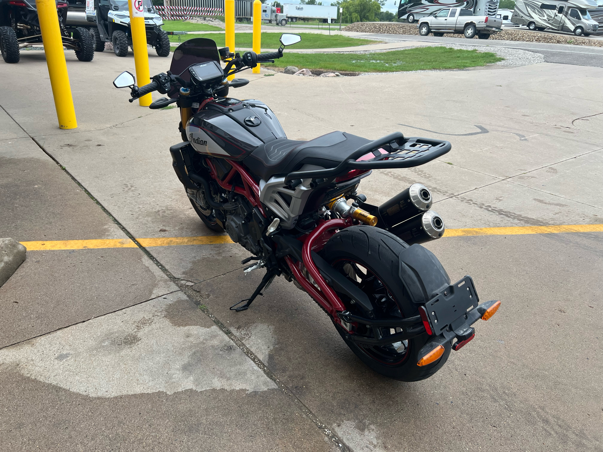 2022 Indian Motorcycle FTR R Carbon in Ottumwa, Iowa - Photo 7