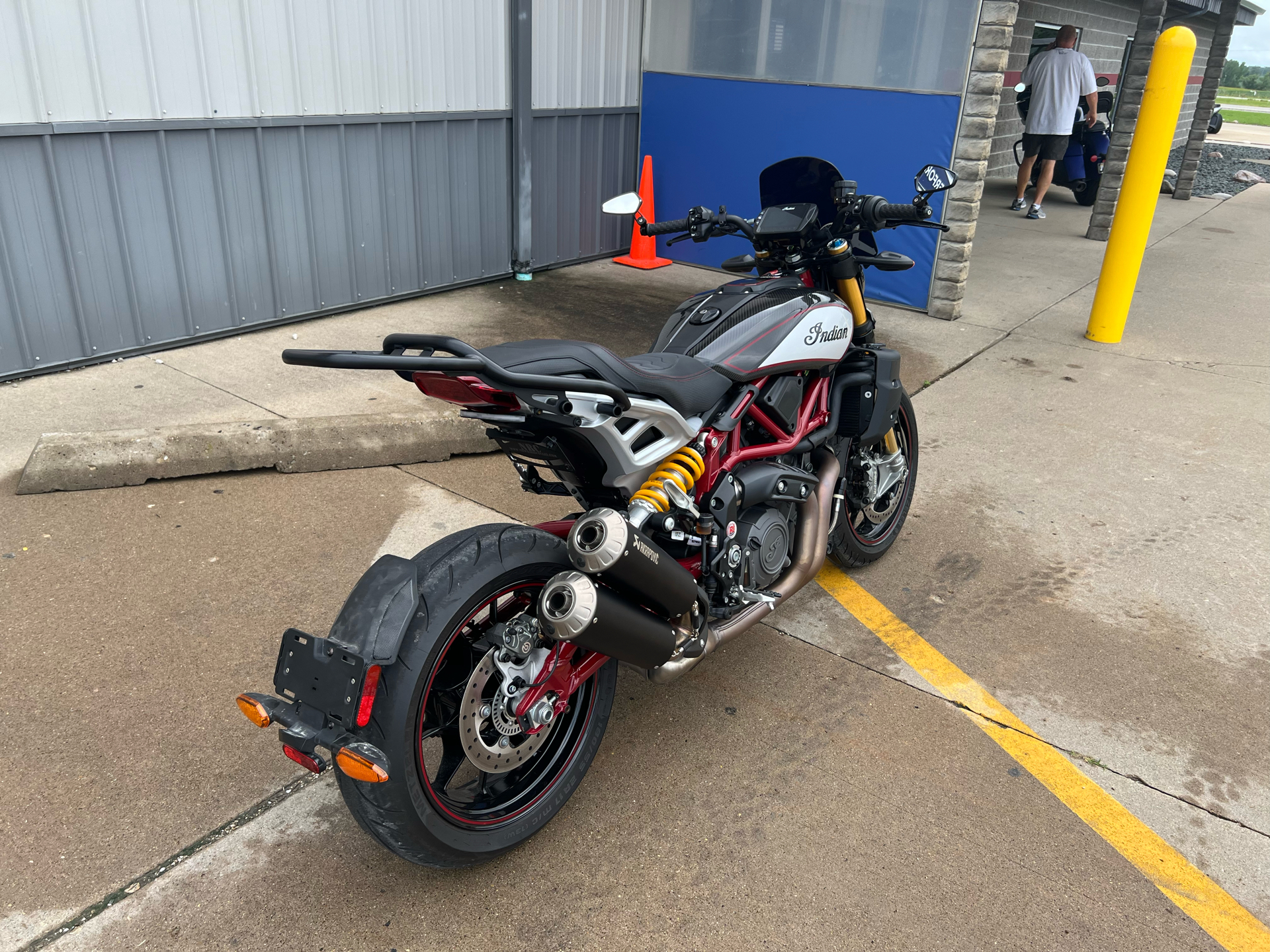 2022 Indian Motorcycle FTR R Carbon in Ottumwa, Iowa - Photo 8