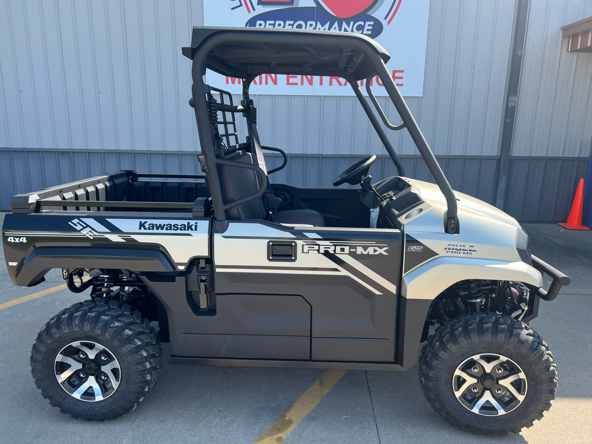 2025 Kawasaki MULE PRO-MX SE in Ottumwa, Iowa - Photo 2