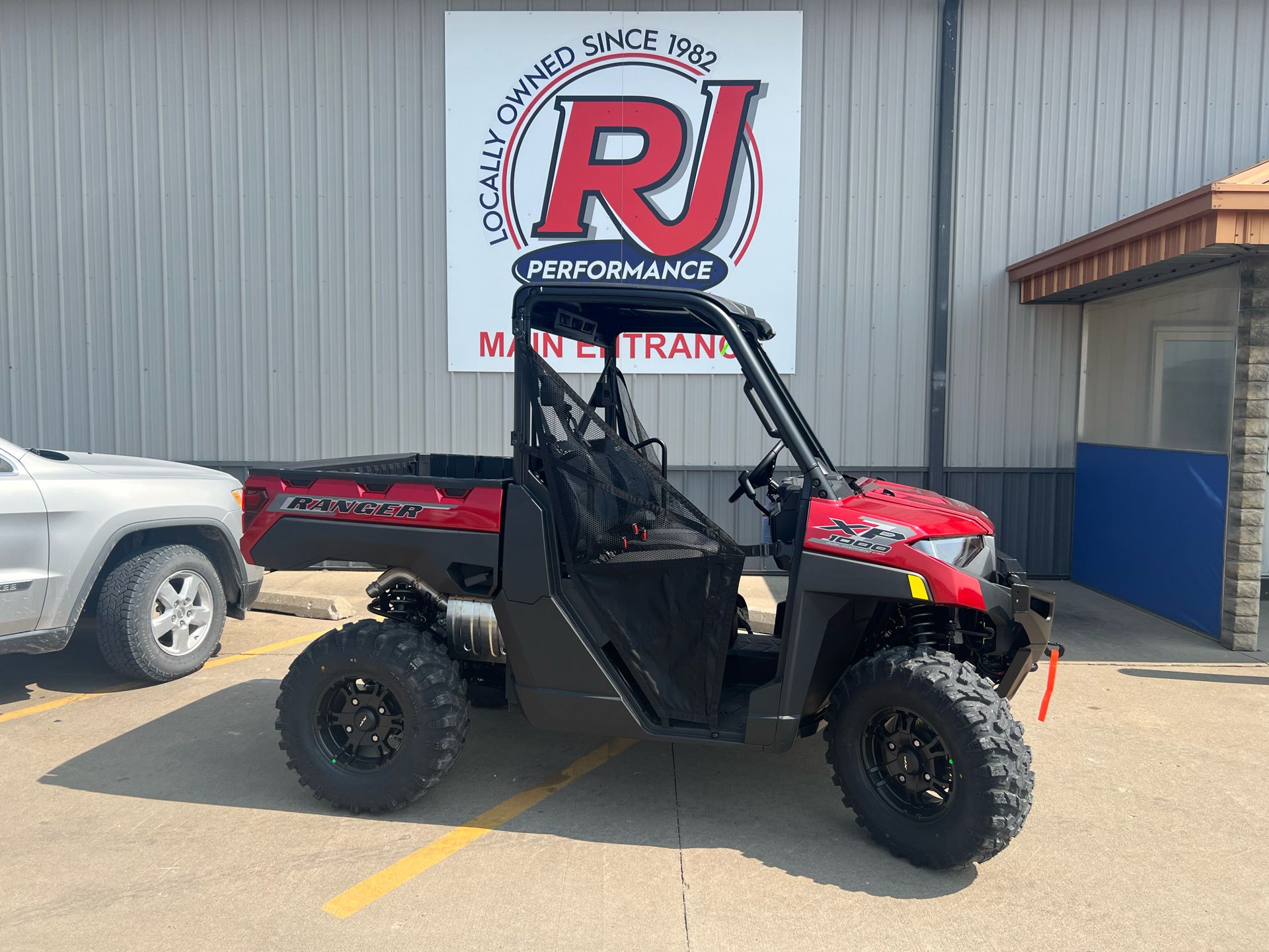 2025 Polaris Ranger XP 1000 Premium in Ottumwa, Iowa - Photo 1