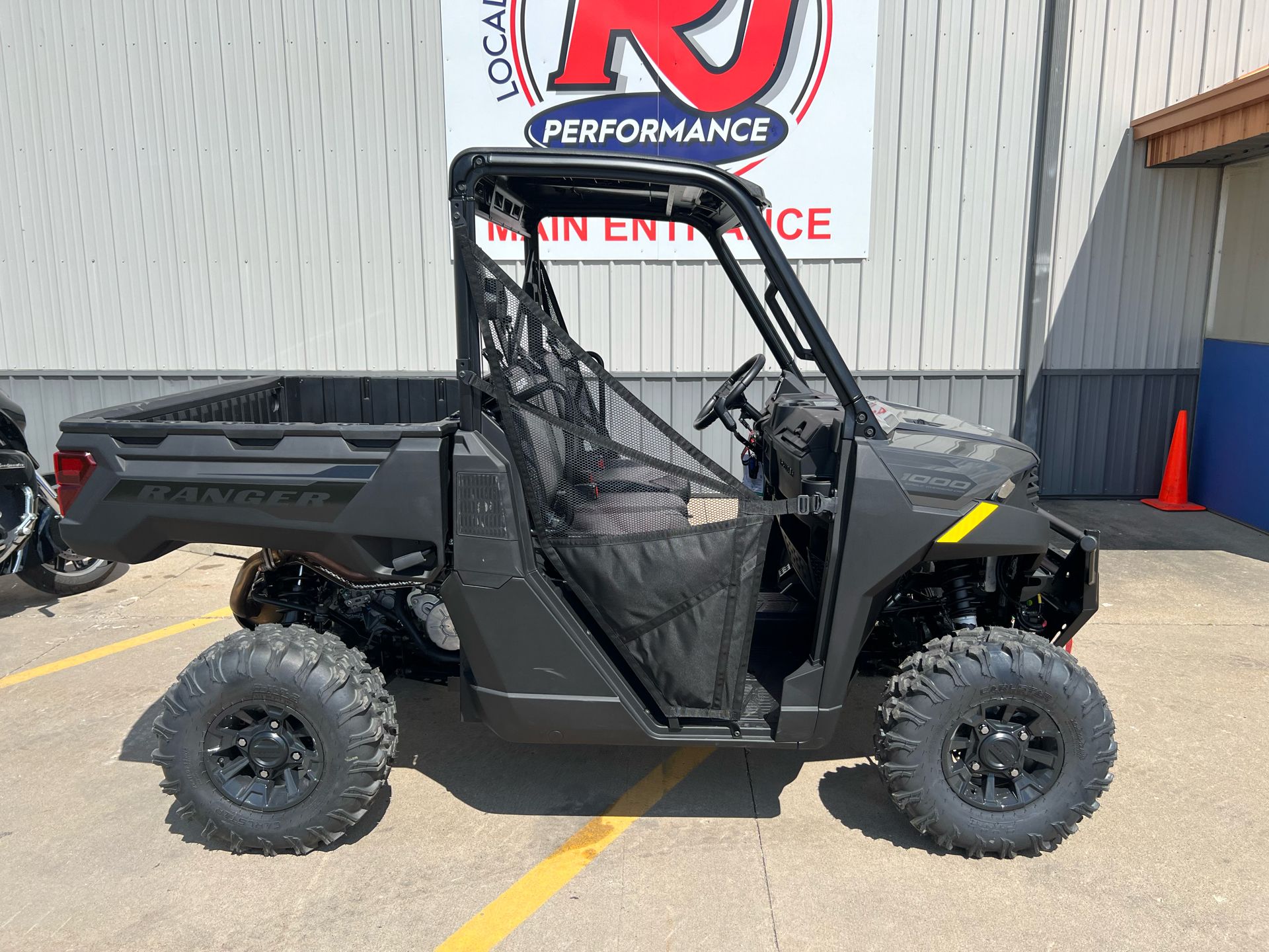 2025 Polaris Ranger 1000 Premium in Ottumwa, Iowa - Photo 2