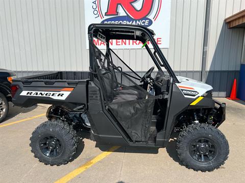 2025 Polaris Ranger 1000 Premium in Ottumwa, Iowa - Photo 2